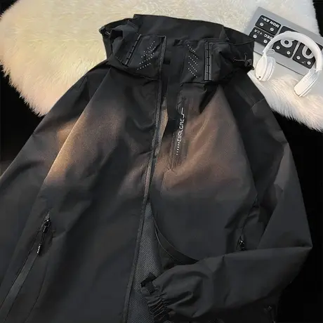 三合一冲锋衣外套男秋冬季黑色宽松户外夹克男登山防水机能上衣图片