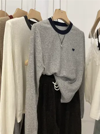 软糯爱心刺绣撞色包边领薄款羊毛针织衫女2023秋款毛衣打底衫商品大图