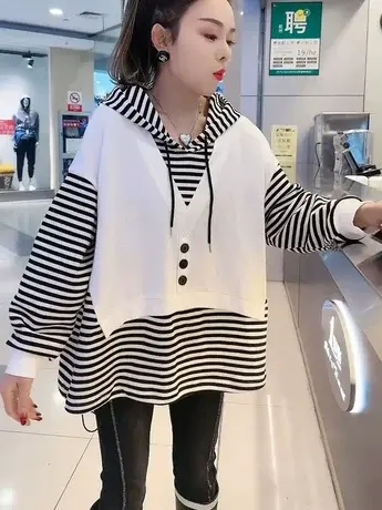欧洲站2023春季新款条纹拼接连帽卫衣休闲洋气设计感宽松上衣外套图片