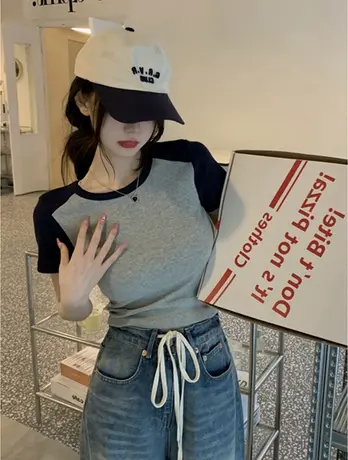 大码胖mm插肩撞色短袖女夏季纯棉正肩t恤短款设计感小众上衣服潮图片