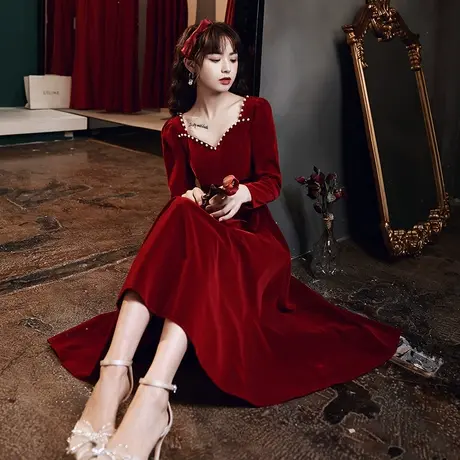 丝绒敬酒服新娘2023新款冬季长袖酒红色订婚礼服女平时可穿连衣裙商品大图