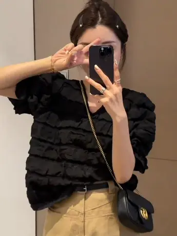 韩版甜美V领褶皱短袖衬衫女2023年夏季小众设计感气质别致上衣ins商品大图