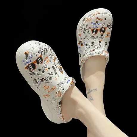 防滑洞洞鞋女夏季2023年新款外穿时尚涂鸦印花厚底增高包头凉拖鞋商品大图