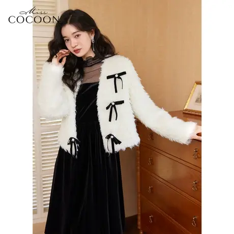 missCOCOON短款仿羊羔毛皮草女2022新款冬季蝴蝶结小香风毛毛外套商品大图