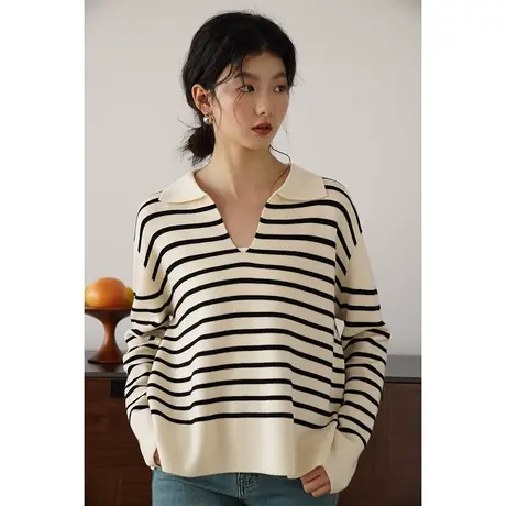嘉茱莉2023秋季新款V领条纹针织衫女宽松落肩套头针织上衣设计感商品大图