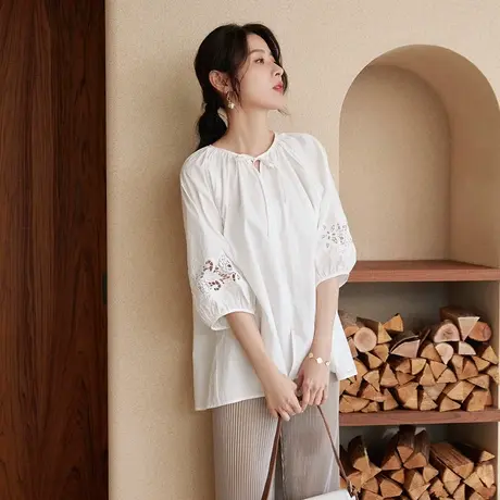 桔熊秋季复古小衫镂空刺绣花灯笼五分袖中长款上衣女大码AB18926商品大图