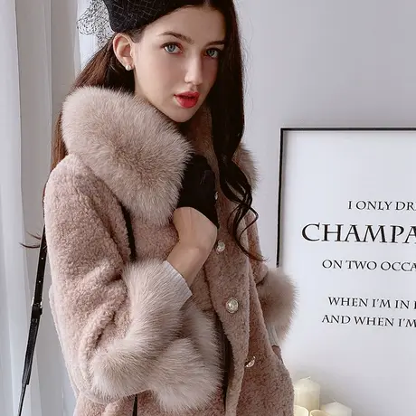【直播】粉红大布娃娃时尚舒适保暖长款皮草图片