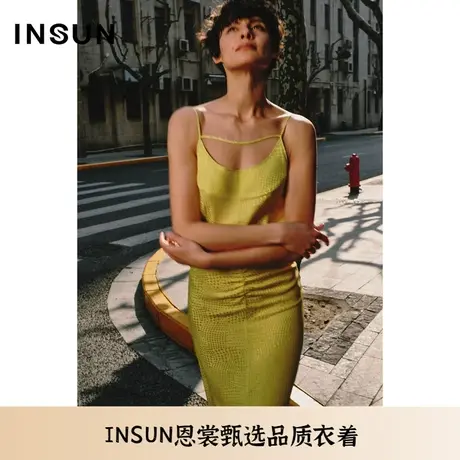 INSUN恩裳夏季显瘦抽褶开叉真丝吊带裙图片
