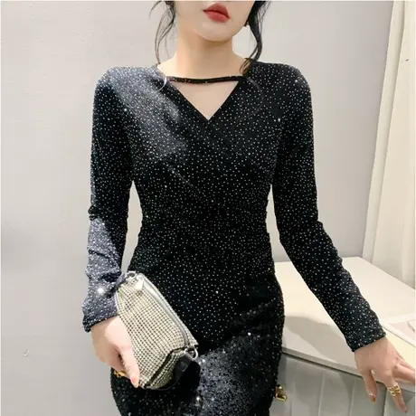 时尚交叉V领T恤女长袖欧货设计感小众网红上衣不规则下摆收腰小衫图片