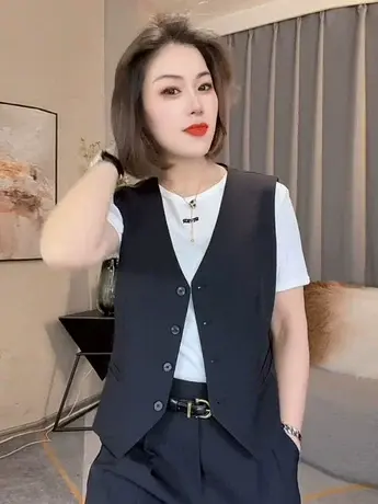 欧货设计感小众马甲女2025春季新款时尚百搭显瘦显高短款马夹外套商品大图