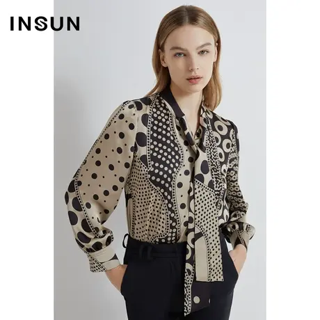 INSUN恩裳线上专选春季仿真丝印花飘带衬衫图片