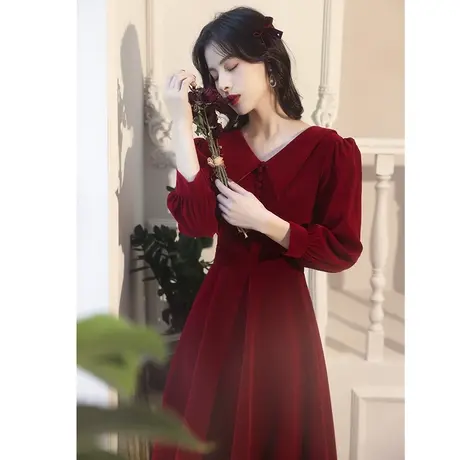 法式敬酒服新娘2024新款秋冬季结婚订婚气质回门礼服丝绒平时可穿图片