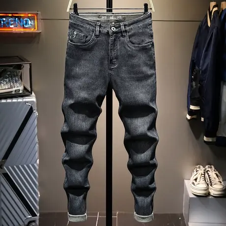 黑色冬季加厚牛仔裤男2021新款潮流刺秀微锥水洗男士修身小脚裤子图片