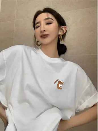 正肩白色短袖t恤女圆领夏季装内搭打底衫上衣体恤小众设计感百搭图片