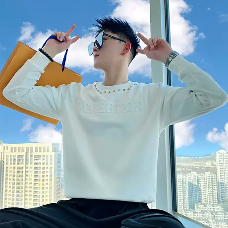 卫衣男春季2024新款潮牌重磅高级痞帅网红个性铆钉长袖上衣T恤衫图片