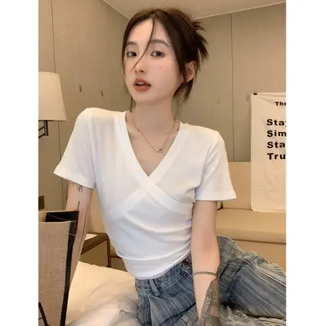 2023年春夏新款别致小众设计感短款纯色v领短袖T恤女高腰上衣女商品大图