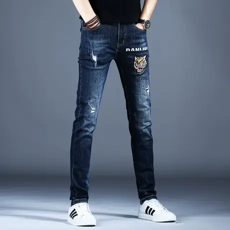 男士秋冬破洞刺绣牛仔裤男款修身小脚弹力轻奢潮牌高档裤子男2023图片