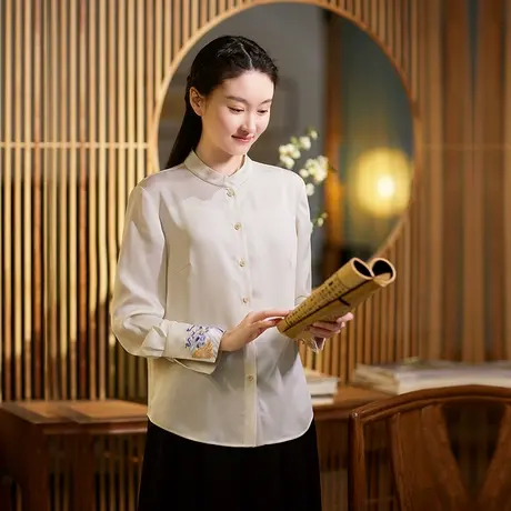 素飞新中式女装白色立领长袖衬衫女复古绣花百搭上衣设计感女小众图片