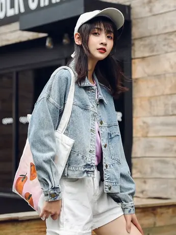 短款牛仔外套女宽松春装百搭设计感小众小个子夹克浅蓝色时尚上衣图片