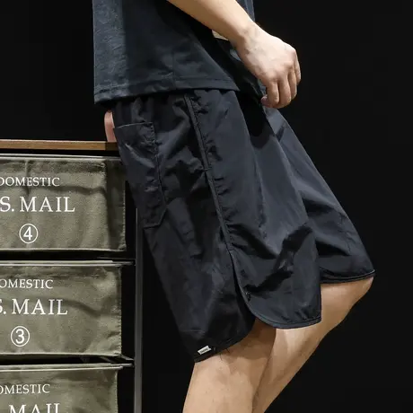 轻薄冰丝短裤男2024新款夏季宽松大码潮牌男士五分裤速干中裤排扣图片