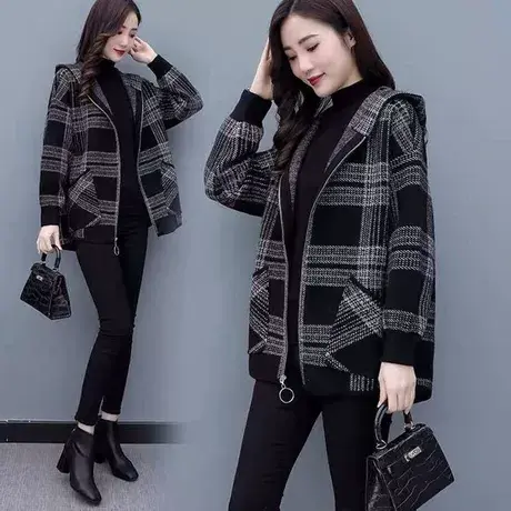 秋冬季妈妈装新款韩版百搭格子外套女中长款毛呢衫宽松连帽外套潮图片