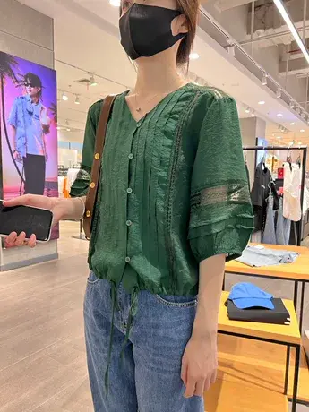 蕾丝拼接单排扣V领衬衫女夏季百搭设计感小众别致高级感复古衬衣商品大图