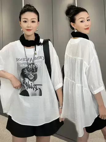 2023夏季新款休闲时尚印花蝙蝠袖设计上衣女时尚后背拼接宽松T恤商品大图