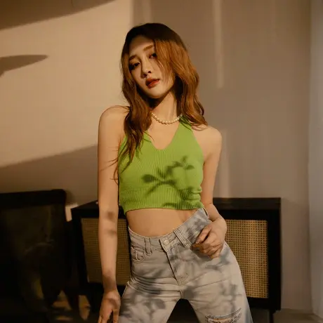 桔熊夏季甜辣挂脖式吊带上衣露背短款削肩针织小背心女大码FA2742图片