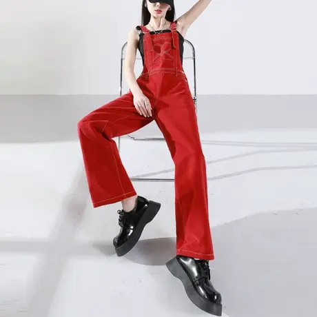 红色奶系牛仔背带裤女2023新款夏季小个子直筒裤设计感小众阔腿裤图片