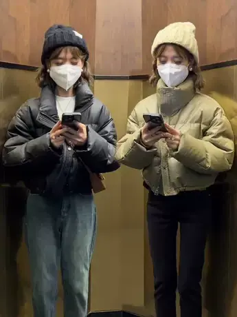 2023时尚百搭羽绒服宽松立领冬季面包服女小个子短款保暖上衣潮款图片