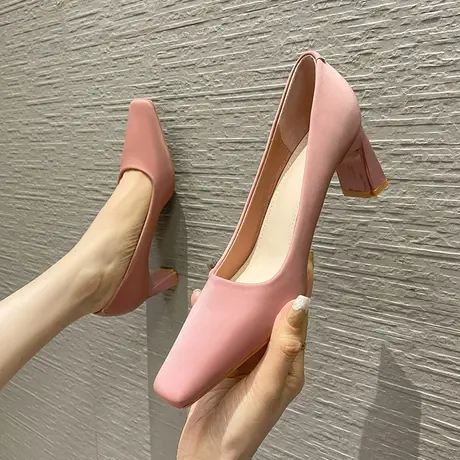 方头粗跟高跟鞋女新款2023年夏季新款缎面复古高跟鞋不累脚图片