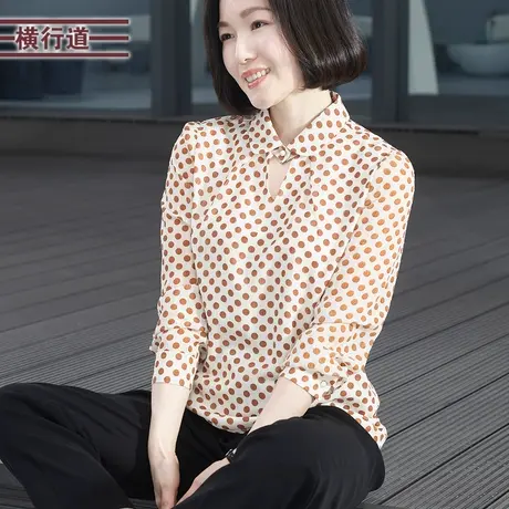 2023冬季新款淑女风翻领波点雪纺衫长袖衬衫上衣大码女中年妈妈装图片