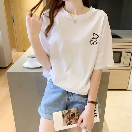 白色短袖t恤女夏季2023新款设计感小众小熊宽松半袖体恤纯棉上衣图片