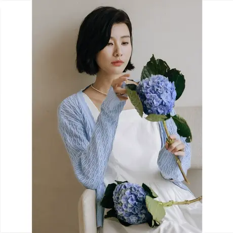 弥古蓝色v领针织开衫女春秋薄款外套夏季吊带裙外搭镂空罩衫上衣商品大图