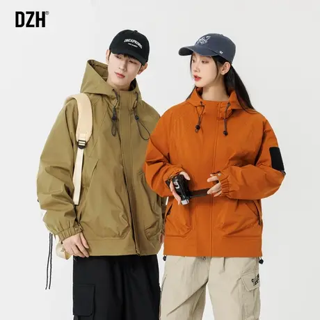 情侣三防冲锋衣外套男春秋潮牌情侣装2024新款工装连帽夹克运动服商品大图