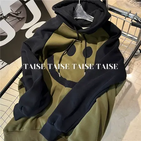 军绿色加绒加厚笑脸卫衣女拼色插肩袖连帽中长款上衣宽松显瘦2022商品大图