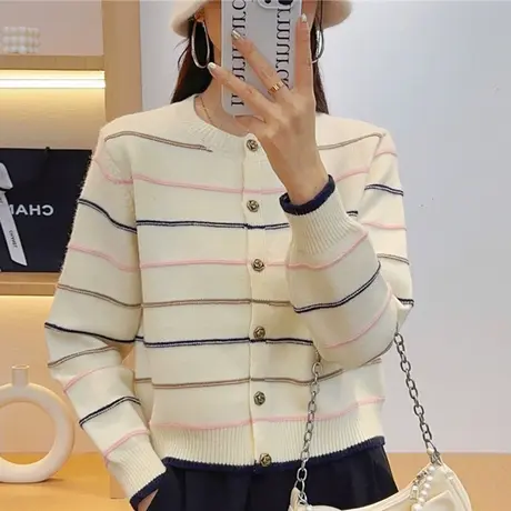 法式慵懒风条纹圆领针织开衫上衣外套女秋冬新款短款百搭外搭毛衣图片