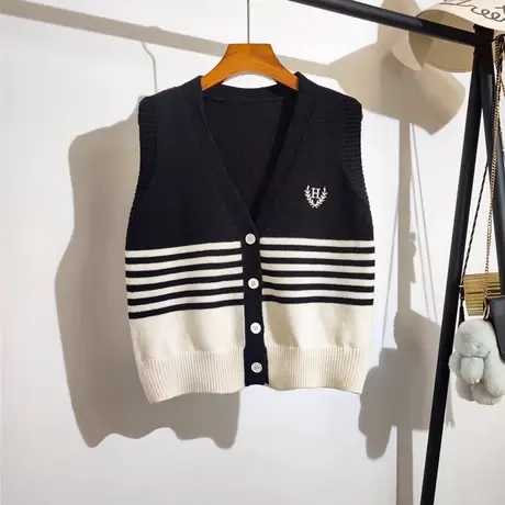 学院风针织马甲开衫女秋冬新款宽松v领条纹无袖坎肩毛衣背心外套图片