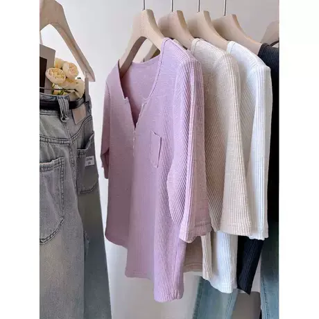 韩国one 版型巨赞 领口小纽扣修身显瘦坑条洋气短款百搭短袖T恤女商品大图