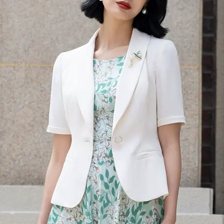 首尚格释白色小西装外套女2023夏新款高级气质休闲修身小个子上衣图片