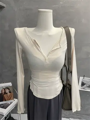 纯欲风～辣妹性感薄款长袖T恤女不规则紧身上衣收腰修身打底2023图片