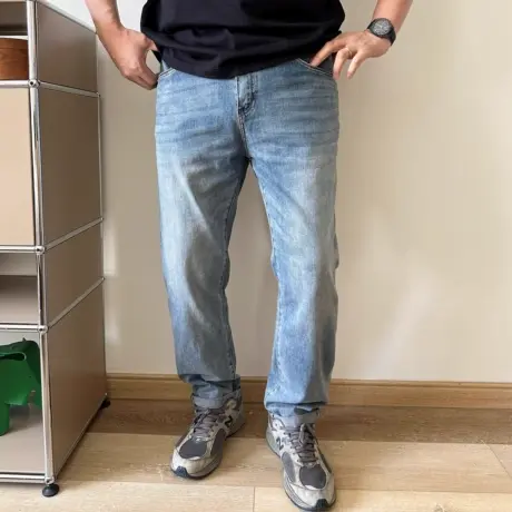DAEVU大码男装春夏薄料浅蓝水洗弹力修身直筒加肥加大男士牛仔裤商品大图