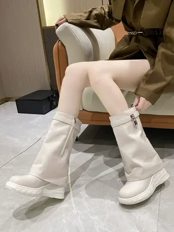 虞书欣同款裤管靴子2023夏季新款短靴女坡跟厚底金属锁扣鲨鱼靴潮图片