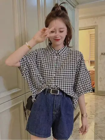 POLO领蝙蝠袖格子衬衫女夏季设计感彩色纽扣黑白格防晒短袖衬衣潮商品大图