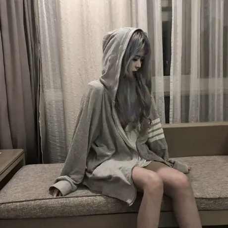 2023新款秋季快手网红卫衣抖音爆款女四道杠宽松连帽个性学生女衣图片