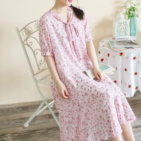 胖妹妹夏装2023新款雪纺烟雾粉花朵V领连衣裙200斤女商品大图