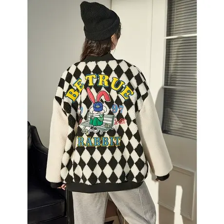 唐狮棒球服外套女秋冬新款棋盘格拼接夹克仿羊羔毛设计感短款上衣图片