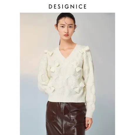 商场同款迪赛尼斯秋冬新款设计感V领静奢风针织衫女长袖套头毛衣商品大图