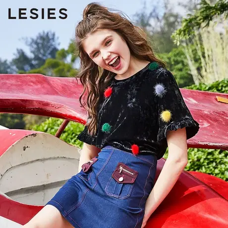 蓝色倾情春夏新款女装 黑色弹力彩色毛球圆领短袖上衣LS785302图片