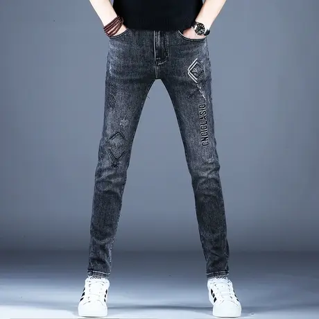 2023秋冬季男士新款弹力牛仔裤男潮牌修身百搭刺绣烫钻小脚裤子男图片